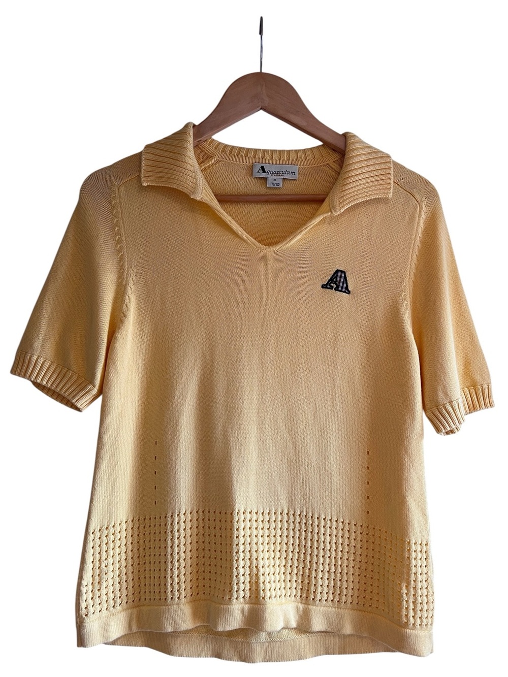 Aquascutum short-sleeve knit polo v-neck collar sweater excellent condition